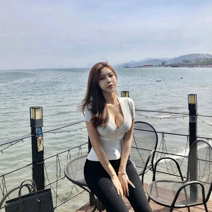 WOMENGAGA Korea Sexy V-neck High Waist Large Chest Tight Thin Knit Short Sleeve T-shirt Women's Hot Sexy Korean Women Tees 5INW
